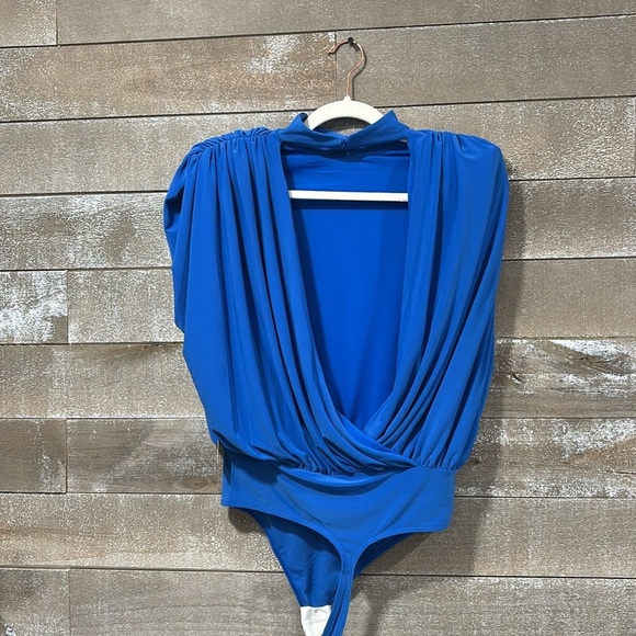 Express blue mock neck open back bodysuit size Medium - Picture 3 of 10